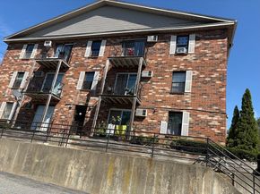 10 Hemans 9, Worcester MA 01605
