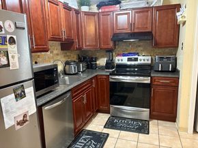 10 Hemans 9, Worcester MA 01605