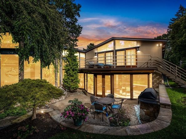 133 Oak Hill Street, Newton MA 02459