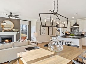 15 Emerald Run 10, Shrewsbury MA 01545