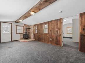 85 Roosevelt Ave, Athol MA 01331