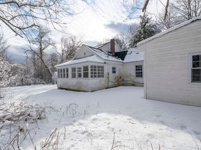 85 Roosevelt Ave, Athol MA 01331