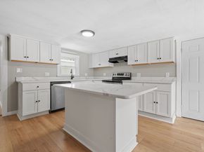 85 Roosevelt Ave, Athol MA 01331