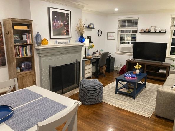 39 Commonwealth Ave 31, Newton MA 02467