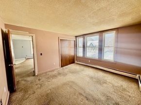 8-12 Nichols St, Gardner MA 01440