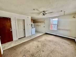 8-12 Nichols St, Gardner MA 01440