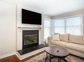 5 Blueberry Ct 5, Rockland MA 02370