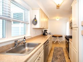 5 Blueberry Ct 5, Rockland MA 02370