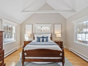 82 Ash St, Concord MA 01742