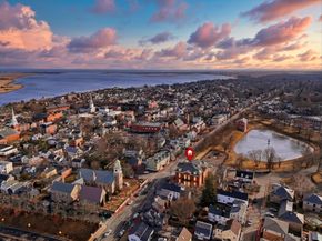 151 High 3B, Newburyport MA 01950