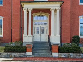 151 High 3B, Newburyport MA 01950