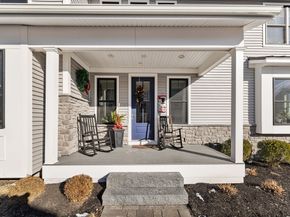 15 Rowell Ln 15, Middleton MA 01949