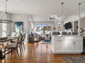 15 Rowell Ln 15, Middleton MA 01949