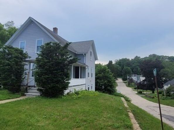 36 Litchfield Ave, Southbridge MA 01550