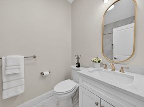 10 Shagbark Cir, Mattapoisett MA 02739