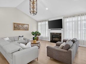 10 Shagbark Cir, Mattapoisett MA 02739