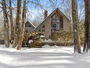 87 Norwood Ave, Leominster MA 01453