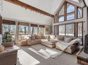 87 Norwood Ave, Leominster MA 01453