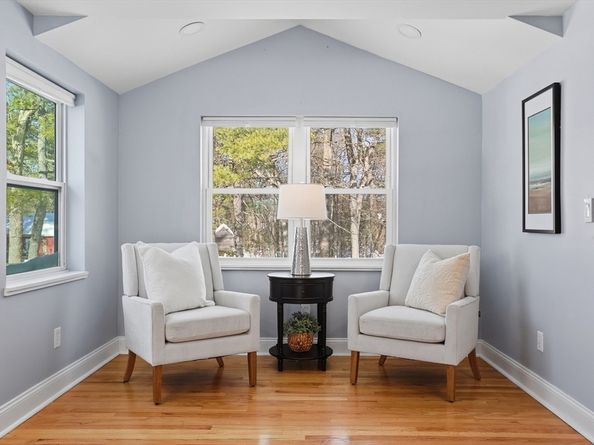 18 Hayward Rd, Acton MA 01720