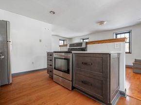 2294 Providence Rd, Northbridge MA 01534