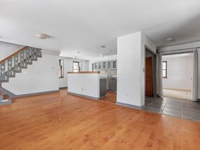 2294 Providence Rd, Northbridge MA 01534