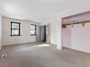 2294 Providence Rd, Northbridge MA 01534