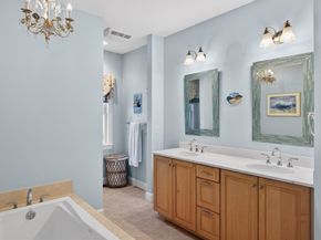 18 Aberdeen 18, Plymouth MA 02360