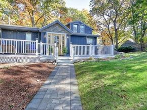 7 West St, Melrose MA 02176