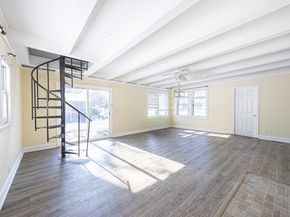 7 West St, Melrose MA 02176