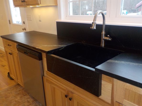 12 Market Street, Blackstone MA 01504