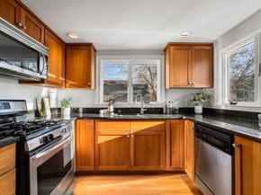 70 Albion St 3, Somerville MA 02143