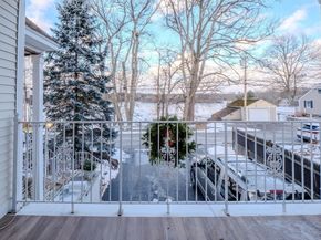 33 Lakeside Dr, Shrewsbury MA 01545