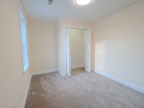 33 Lakeside Dr, Shrewsbury MA 01545