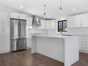 1 Knollwood Road, Marblehead MA 01945