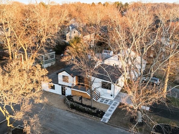 1 Knollwood Road, Marblehead MA 01945