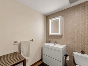 150 Dorchester Ave 604, Boston MA 02127