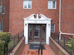 548 Centre Street 5, Newton MA 02458