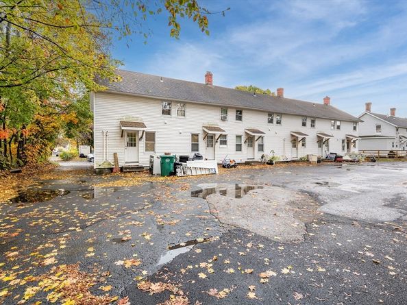 14-24 C St 18, Northbridge MA 01588