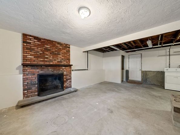 19 Rock Island Road, Quincy MA 02169