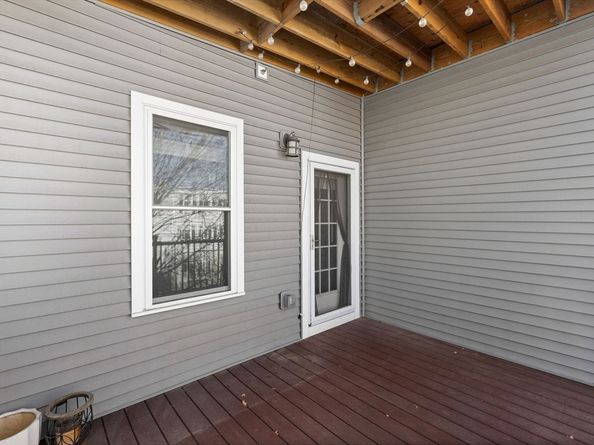 242 W 5th St 3, Boston MA 02127