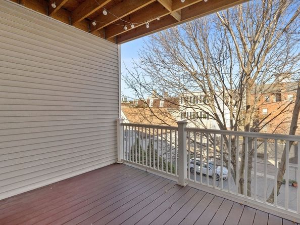 242 W 5th St 3, Boston MA 02127