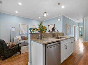 242 W 5th St 3, Boston MA 02127