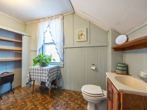 10 Prospect Street, Medway MA 02053