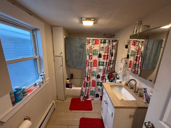 110 River St, Hudson MA 01749