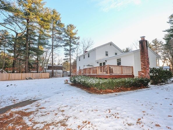 40 Maureen Drive, Tewksbury MA 01876