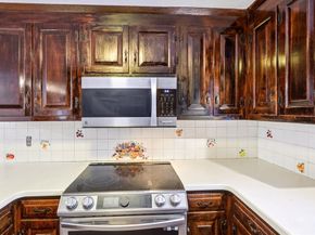 143 Hudson Rd, Stow MA 01775