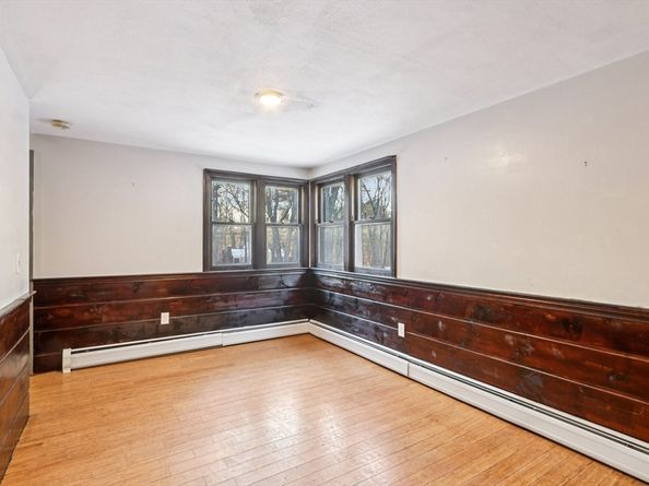 143 Hudson Rd, Stow MA 01775