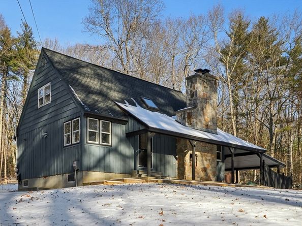 143 Hudson Rd, Stow MA 01775