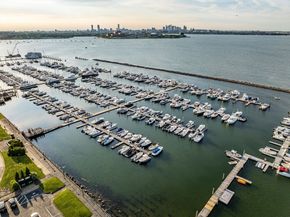 2001 Marina Dr 506W, Quincy MA 02171