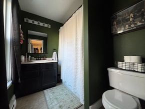 71 Rivulet St B, Uxbridge MA 01569